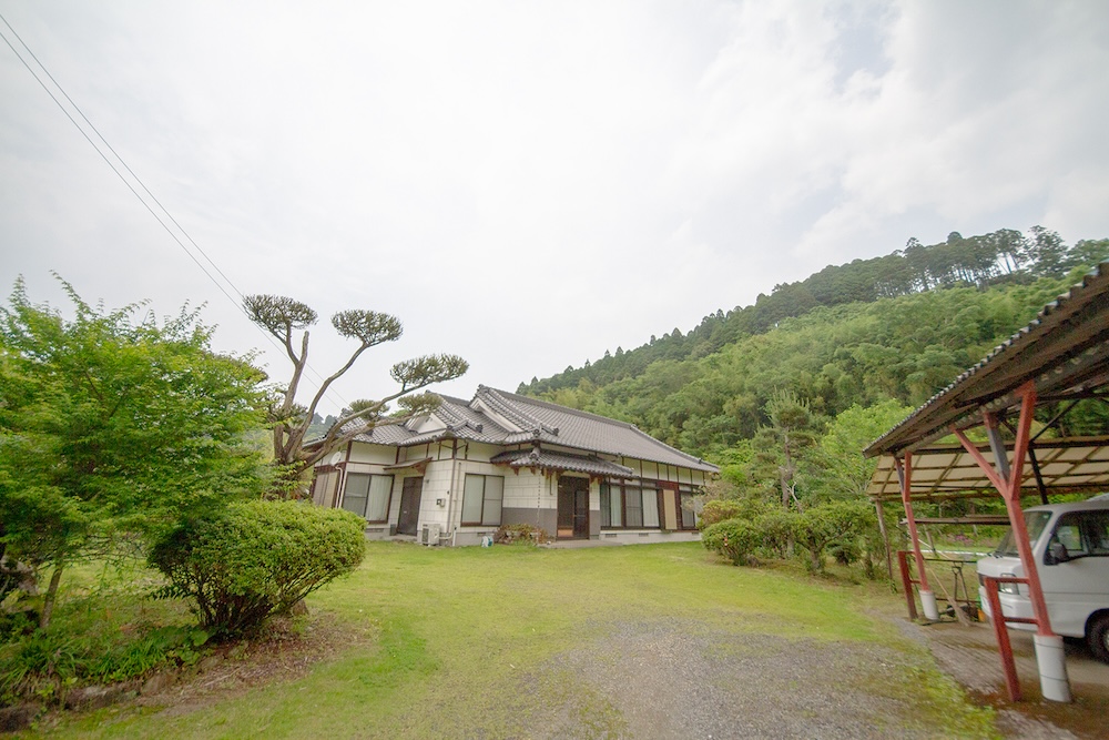 【軽トラ・トラクター・業務用冷蔵庫付き！】8LDKK二世帯住宅で、理想の暮らしをスタート。